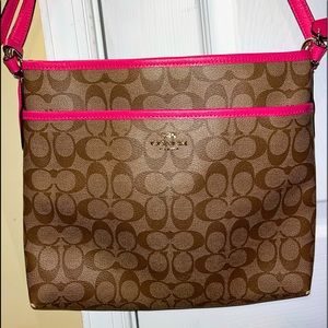 Coach Crossbody Large Pink